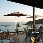 Hotel Veizi *