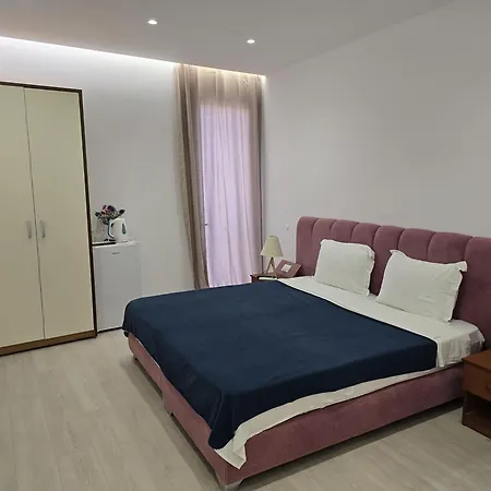 Veizi *