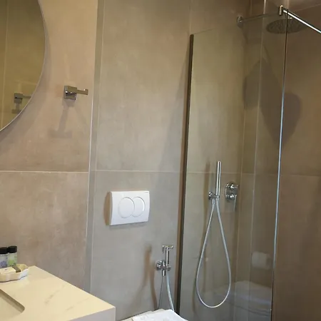 Veizi Hotel