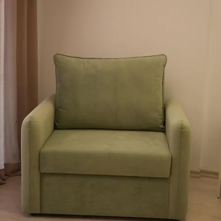 Veizi Hotel *