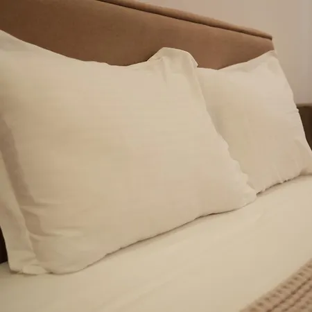 Veizi Hotel