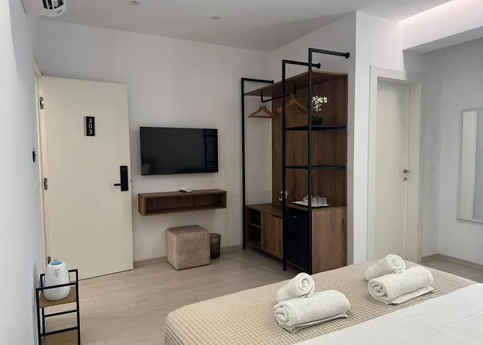 Veizi Otel Himarë