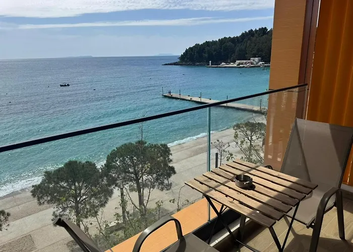 Veizi Otel Himarë
