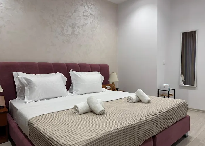 Otel Veizi *
